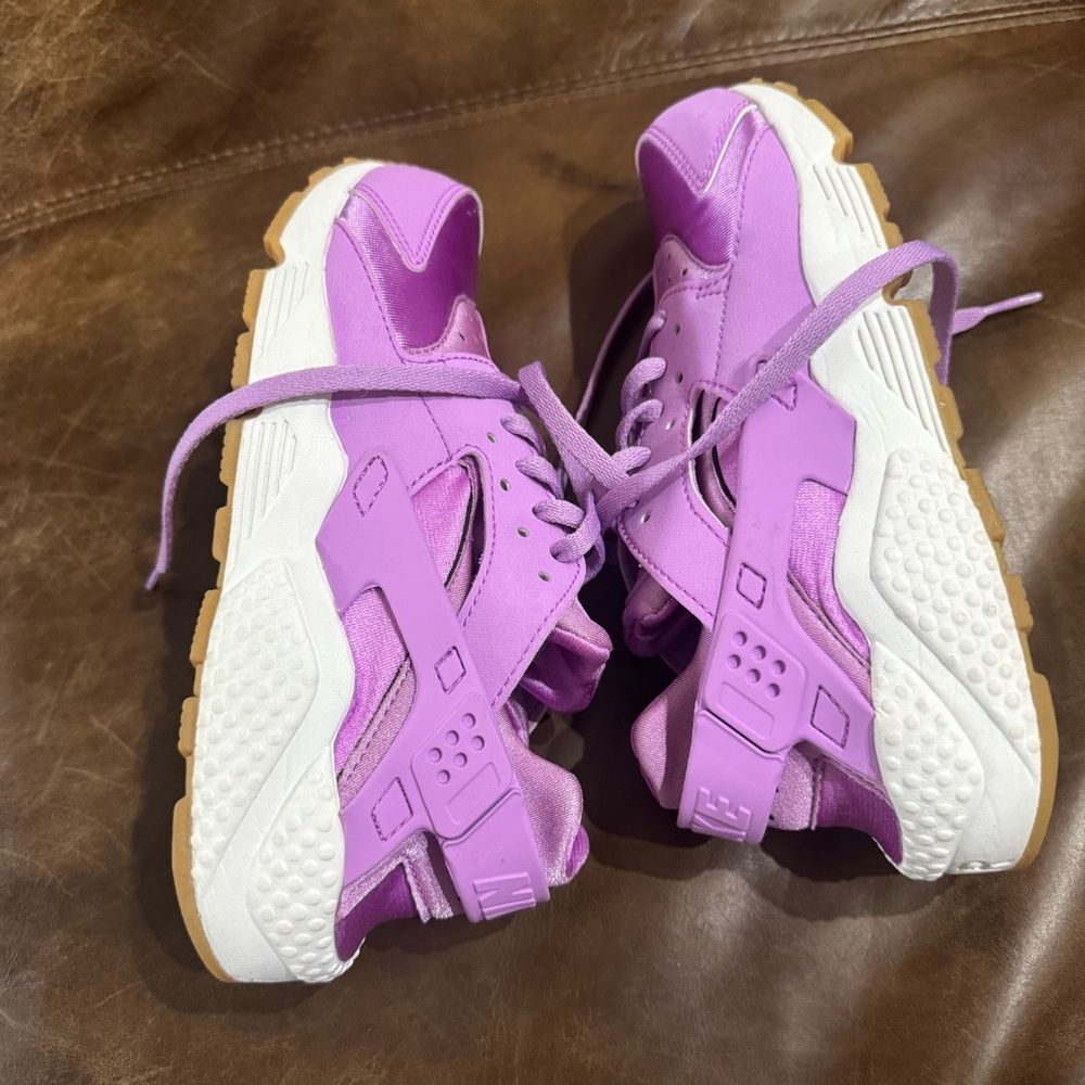 NEW NIKE Air Huarache running purple sneakers 6.5 - Picture 4 of 8